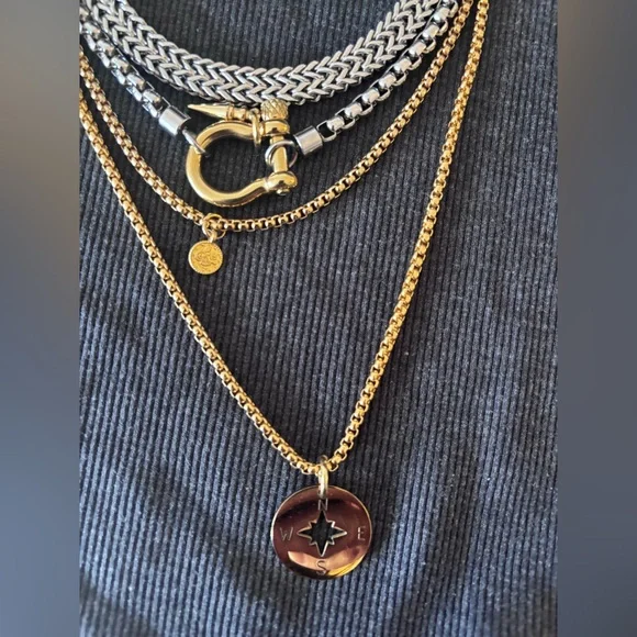 Artizan Joyería Herradura Two-Tone Layered Necklace — Gold & Silver - Picture 11 of 11